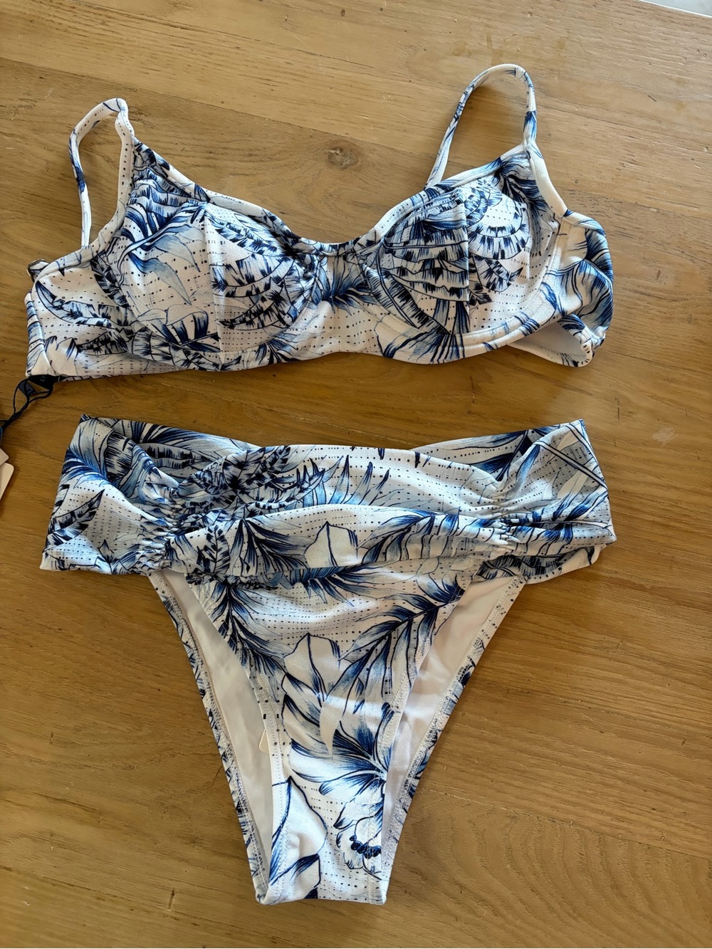 Lygia&Nanny bikini set in tropical blue and white flower motif.